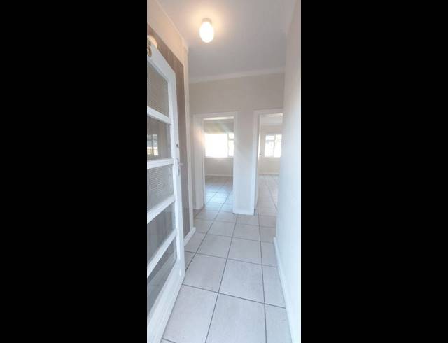 1 BEDROOM PROPERTY TO RENT IN GOODWOOD CENTRAL
